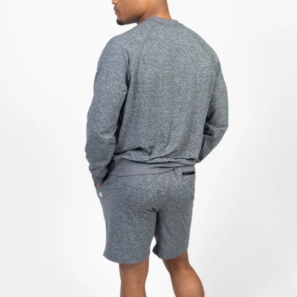 New Feat Mens Standard Crewneck Sweatshirt & Shorts Set Heather gray Size Large - Picture 2 of 13